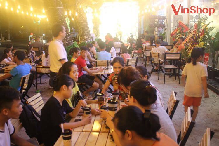 Bán gì khu sinh viên - kinh doanh gì gần trường học