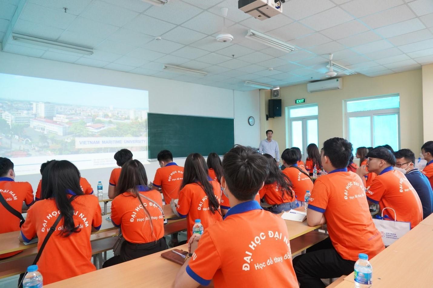 Sinh viên Đại học ra trường chỉ mong như vậy!, sinh viên ra trường không Đúng hạn có sao không