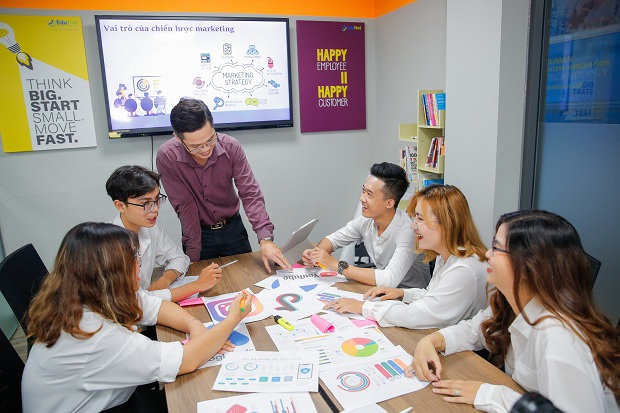 Top 26 việc làm part time cho sinh viên quản trị kinh doanh nên làm thêm gì